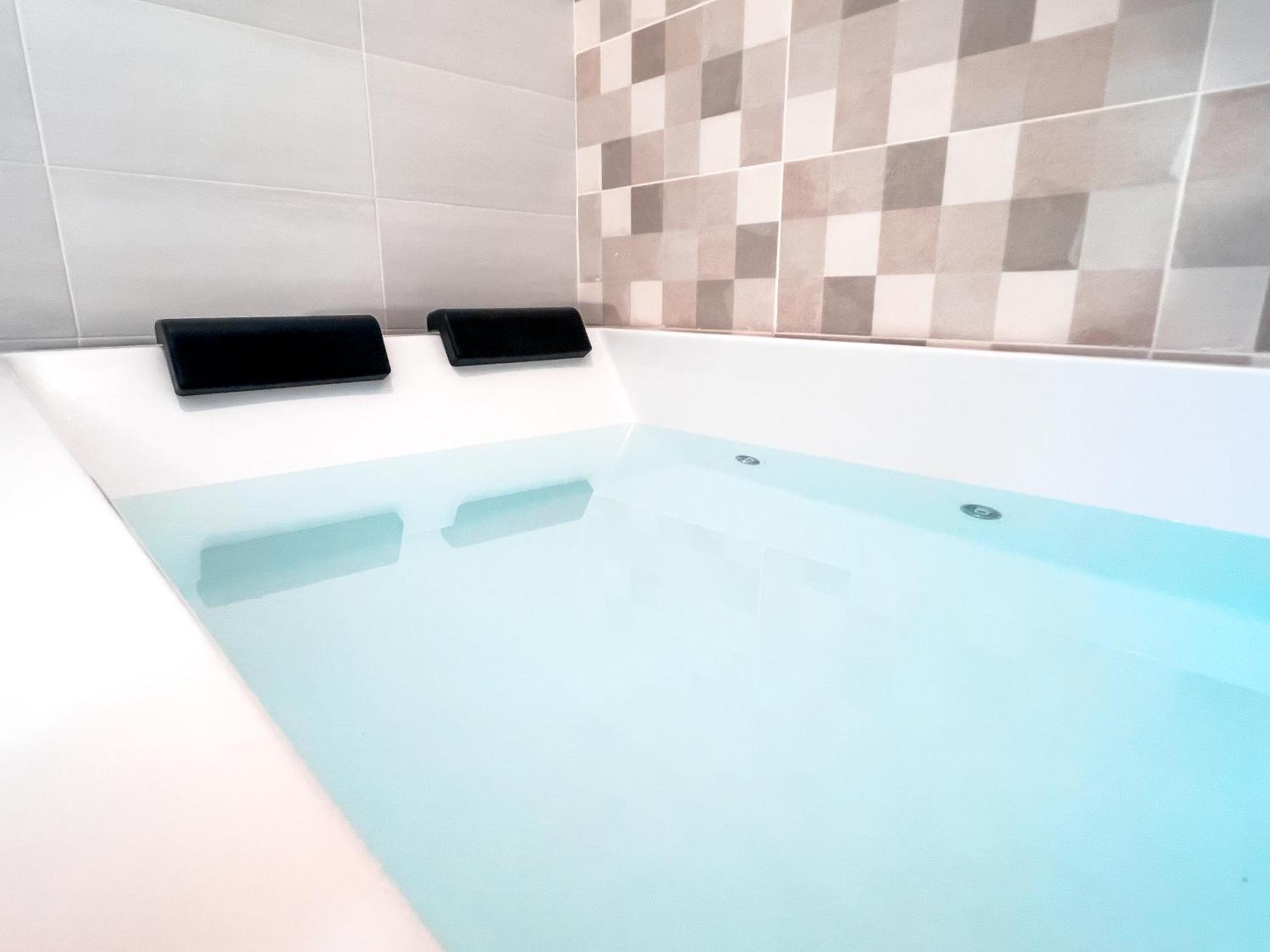 Appartement Estudio Con Jacuzzi Privado En Triana